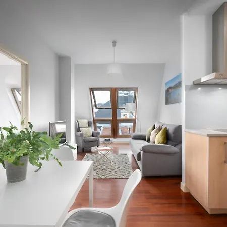 Atico Centro 3, Ac, Luz Y Comodidad *